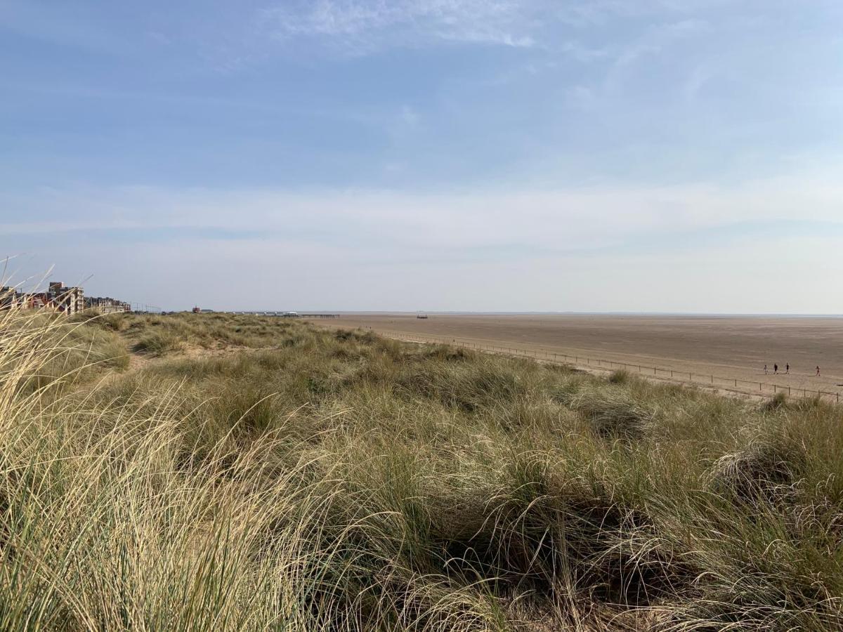 Beach Cottage Lytham St Annes Exterior photo